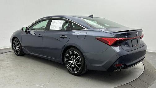 2019 Toyota Avalon XLE