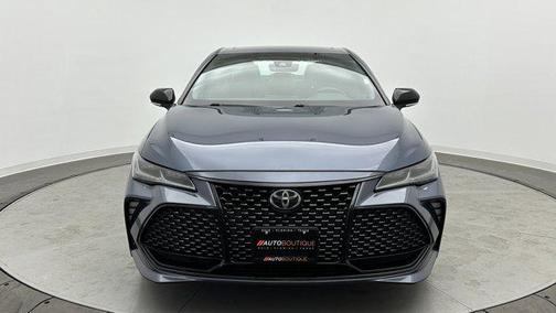 2019 Toyota Avalon XLE