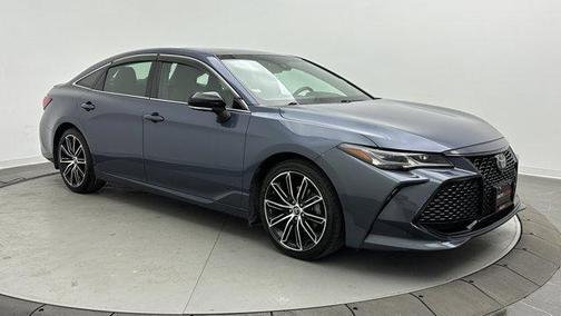 2019 Toyota Avalon XLE