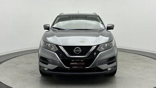 2022 Nissan Rogue Sport SV