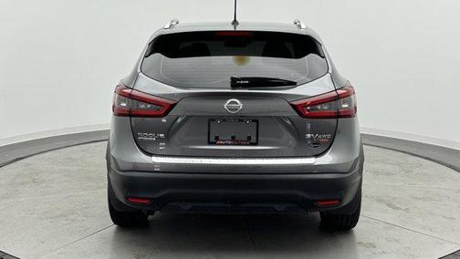 2022 Nissan Rogue Sport SV