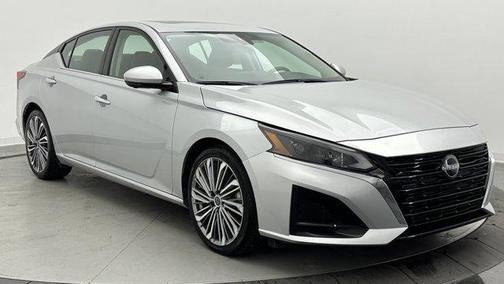 2023 Nissan Altima 2.5 SL