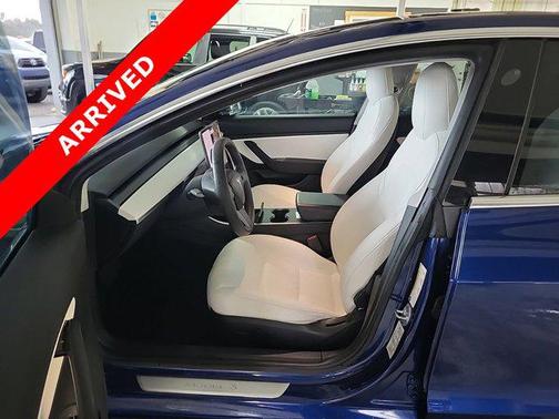 2020 Tesla Model 3 Standard Range