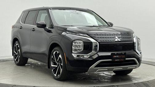 2023 Mitsubishi Outlander SE Black Edition S-AWC