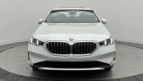 2025 BMW 530 i
