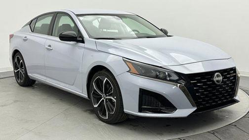 2024 Nissan Altima SR FWD
