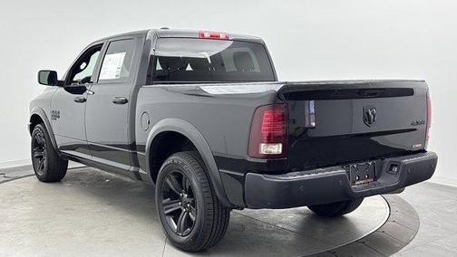 Diamond Black Crystal Pearlcoat 2024 RAM 1500 Classic Warlock Crew Cab 4x4 5'7' Box