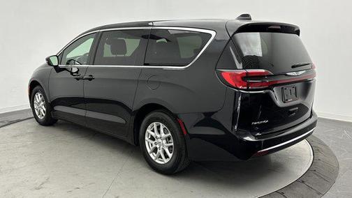 2025 Chrysler Pacifica L