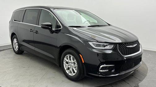 2025 Chrysler Pacifica L
