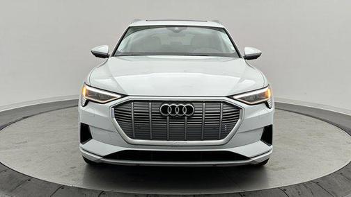 2021 Audi e-tron Premium Plus