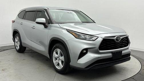 2020 Toyota Highlander LE