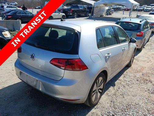 2016 Volkswagen e-Golf SE