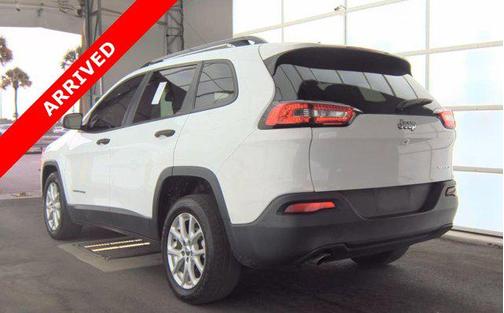 2016 Jeep Cherokee Sport