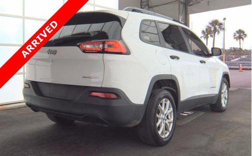 2016 Jeep Cherokee Sport