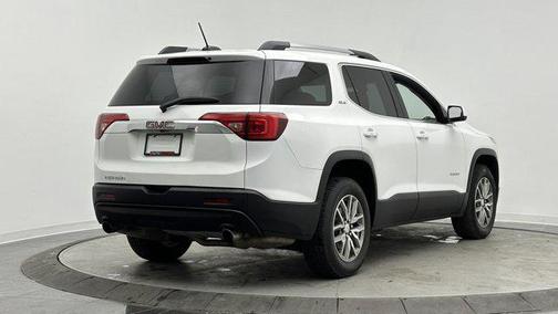 2017 GMC Acadia SLE-2