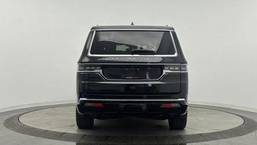 2024 Jeep Grand Wagoneer L 4x4