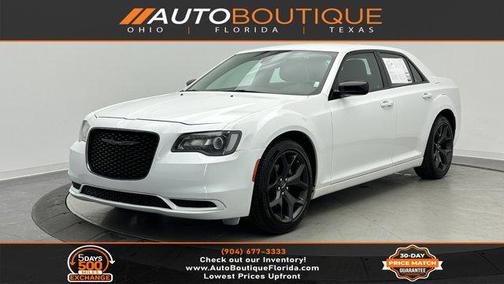 2022 Chrysler 300 Touring