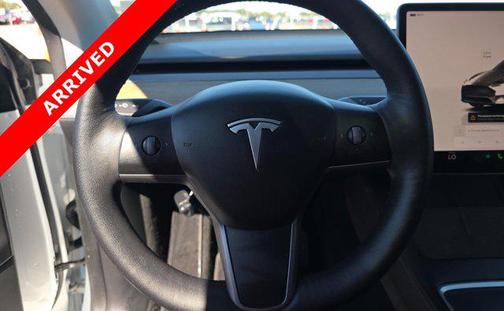 2022 Tesla Model Y Long Range Dual Motor All-Wheel Drive