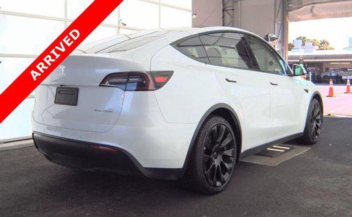 2022 Tesla Model Y Long Range Dual Motor All-Wheel Drive