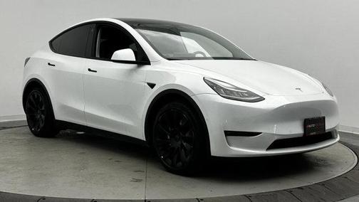 2022 Tesla Model Y Long Range Dual Motor All-Wheel Drive