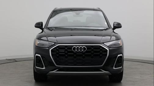 Mythos Black Metallic 2024 Audi Q5 45 S line Premium Plus