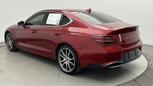 2022 Genesis G70 2.0T RWD