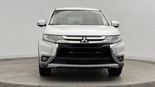 2016 Mitsubishi Outlander SE