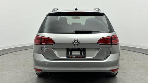 2015 Volkswagen Golf SportWagen TDI S 4-Door