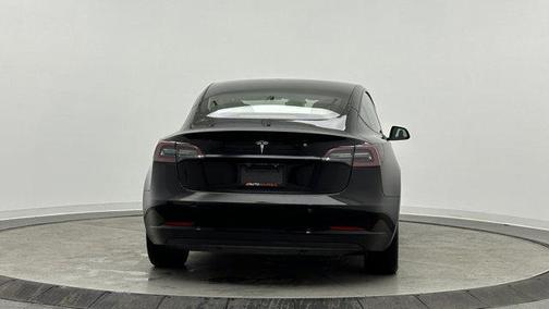 2019 Tesla Model 3 Mid Range