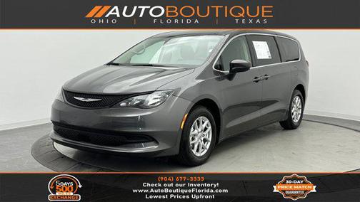 2023 Chrysler Voyager LX