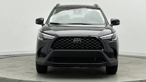 2025 Toyota Corolla Cross LE