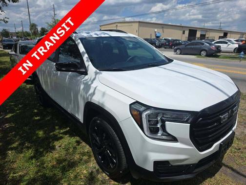 Summit White 2024 GMC Terrain SLE