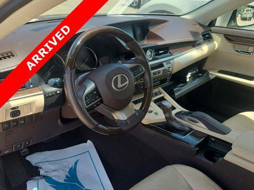 2016 Lexus ES 350 Base