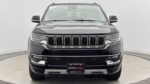 Diamond Black Crystal Pearlcoat 2025 Jeep Wagoneer Carbide 4x4