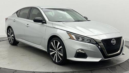 2021 Nissan Altima SR FWD