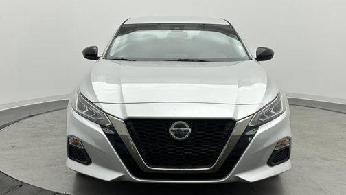 2021 Nissan Altima SR FWD