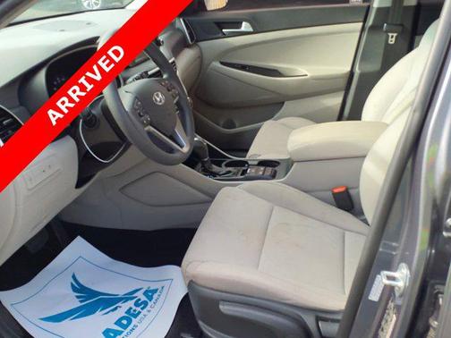 2021 Hyundai TUCSON SE