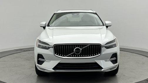 2022 Volvo XC60 B5 Inscription