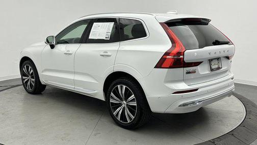2022 Volvo XC60 B5 Inscription