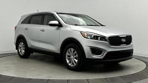 2017 Kia Sorento L