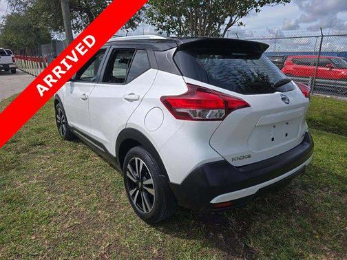 2019 Nissan Kicks SR