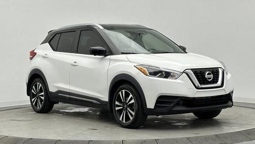 2019 Nissan Kicks SR