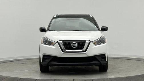 2019 Nissan Kicks SR