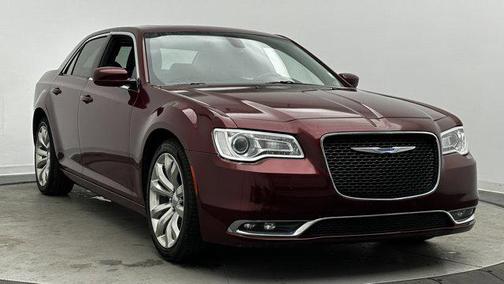 2018 Chrysler 300 Touring