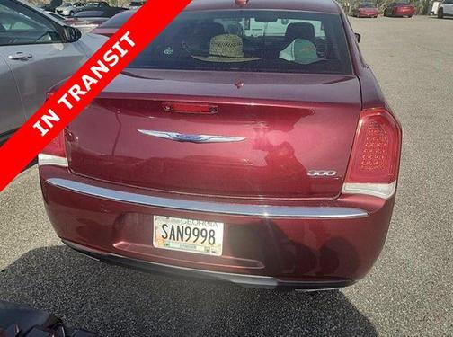 2018 Chrysler 300 Touring