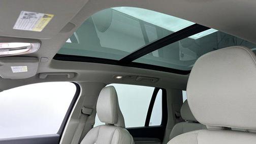 2023 Volvo XC90 B5 Core
