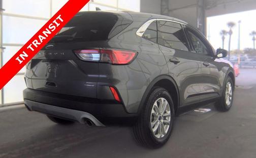 Carbonized Gray Metallic 2022 Ford Escape SE