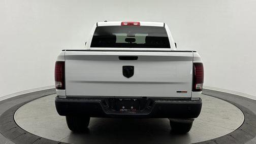 2024 RAM 1500 Classic Warlock Crew Cab 4x2 5'7' Box