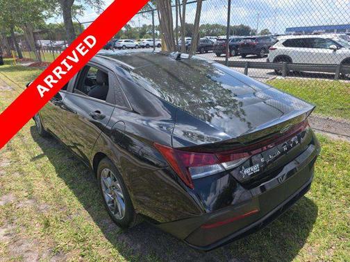 Abyss Black 2024 Hyundai ELANTRA SEL