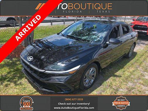 Abyss Black 2024 Hyundai ELANTRA SEL